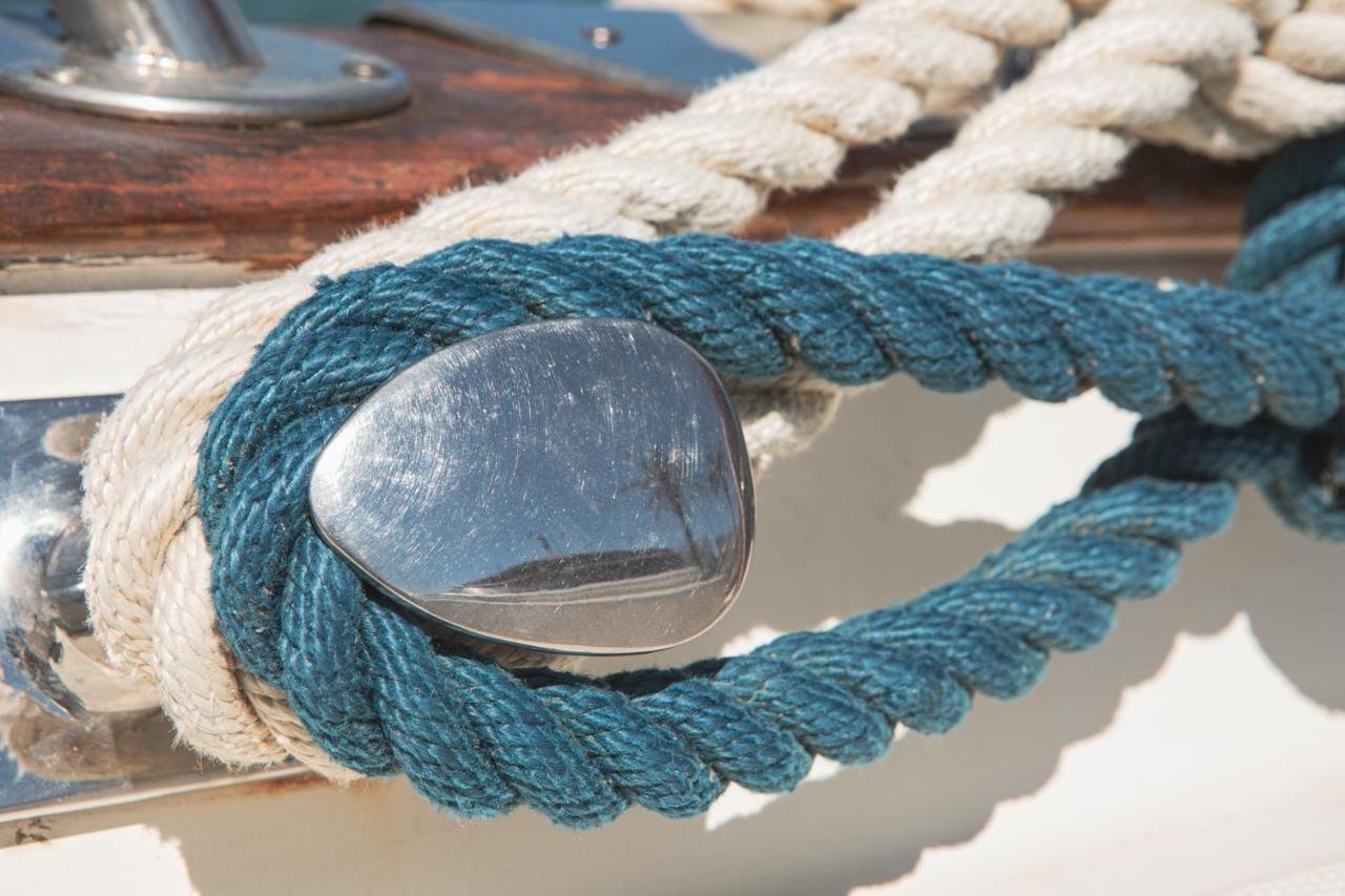 "Ultima" Love Boat Bari Extérieur photo