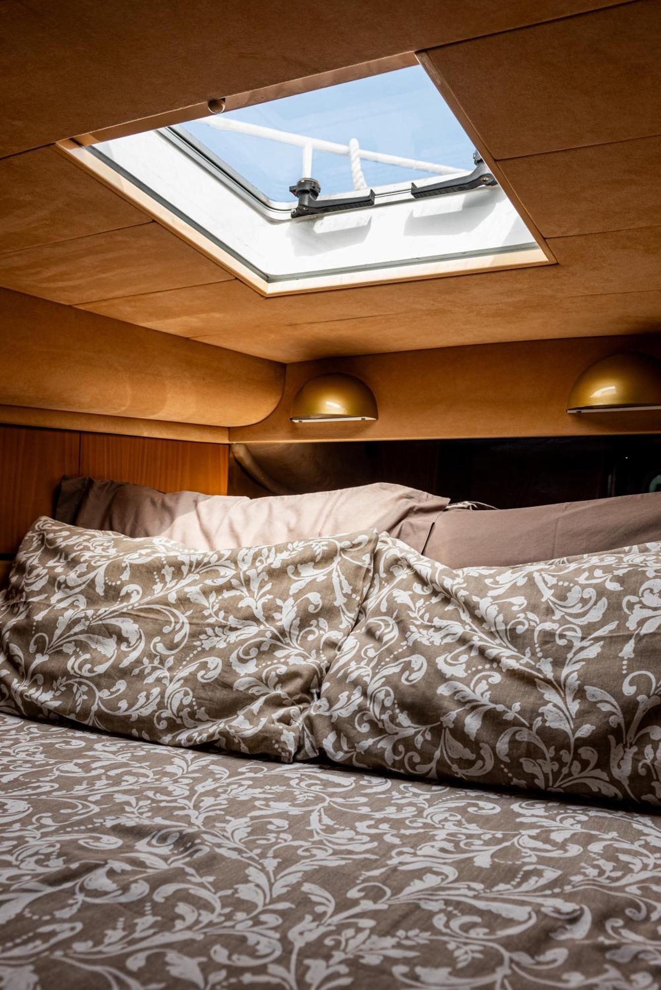 "Ultima" Love Boat Bari Extérieur photo